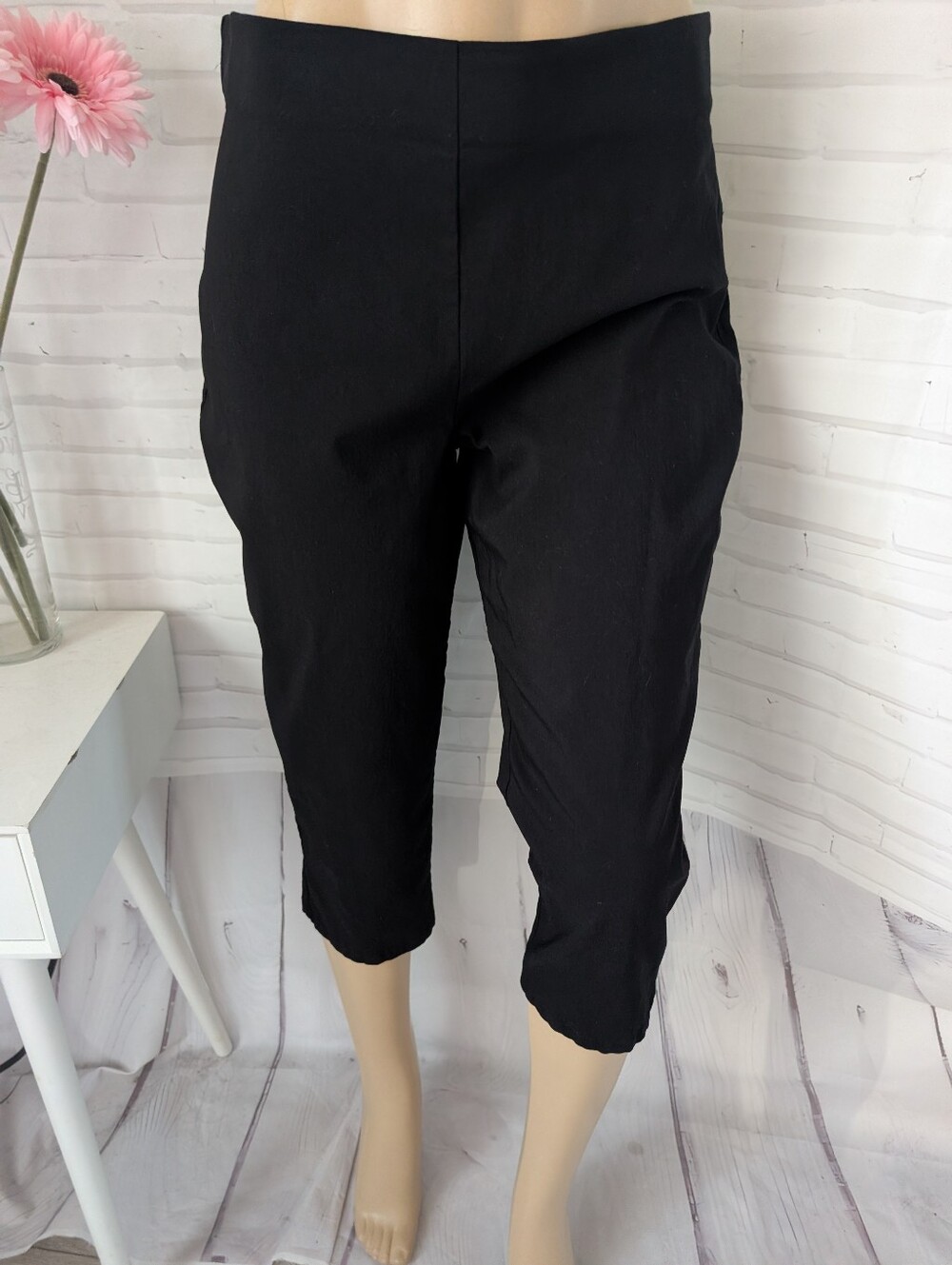 Maurices Black Cropped Women's Pants